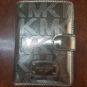 Michael Kors Signature Mirror Wallet